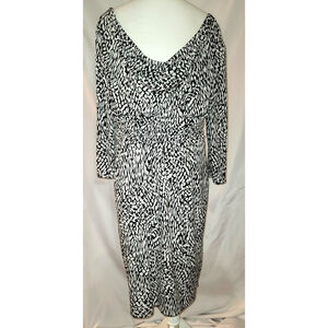 EY Boutique Off Shoulders Lined Dress - Size XL